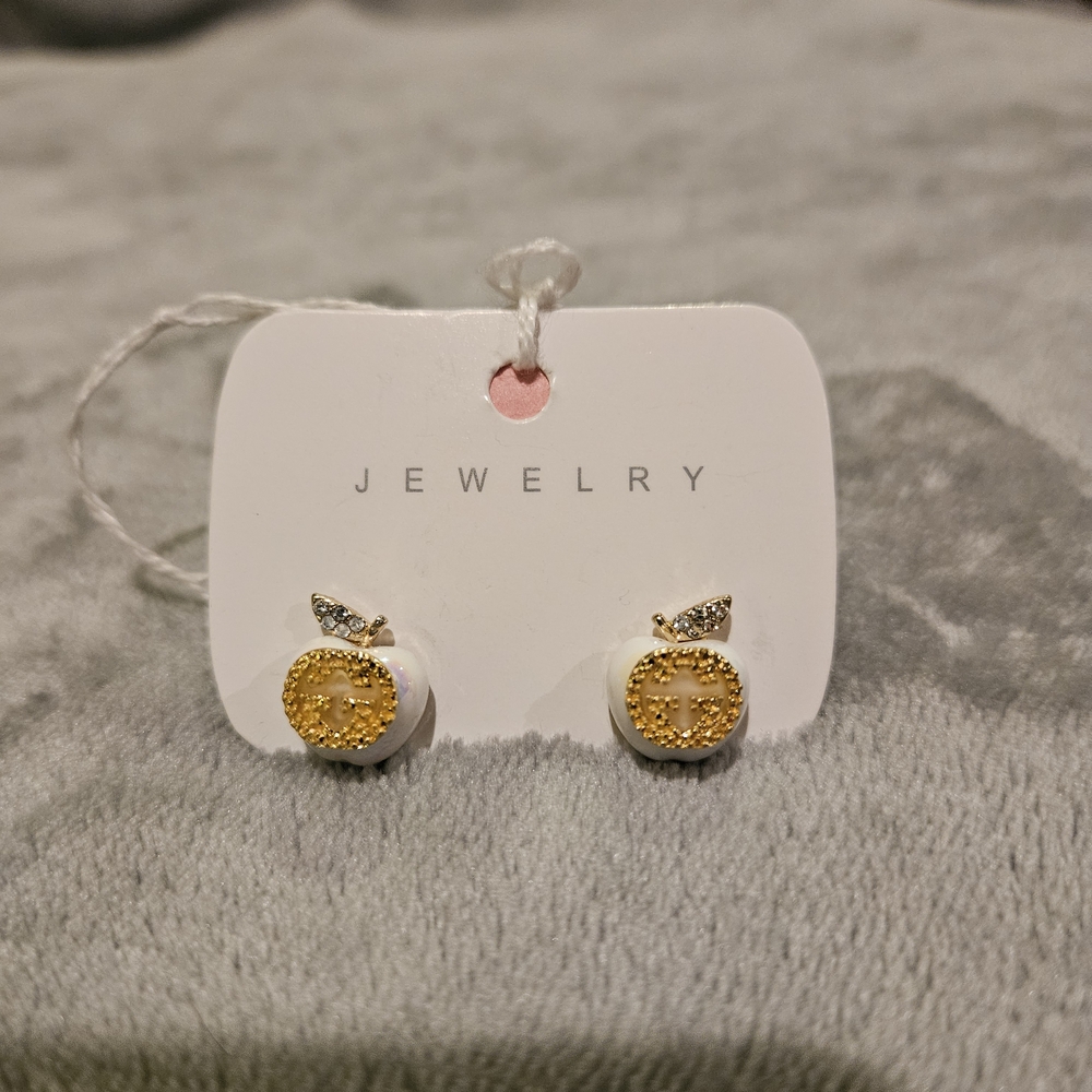 🖤Elegant Gold and Silver Apple Earrings